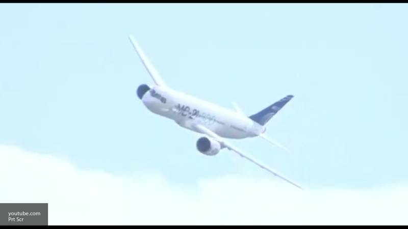 Видео демонстрационного полета самолета МС-21-300 появилось в Сети
