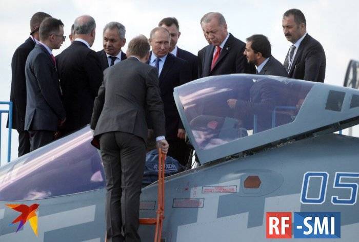 В. Путин и Р. Эрдоган вместе посетили авиасалон МАКС-2019
