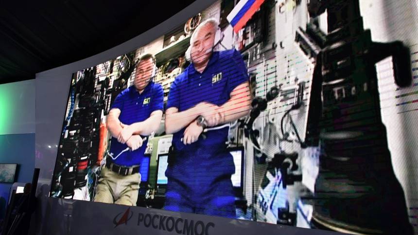Видео: Путин высоко оценил действия российских космонавтов