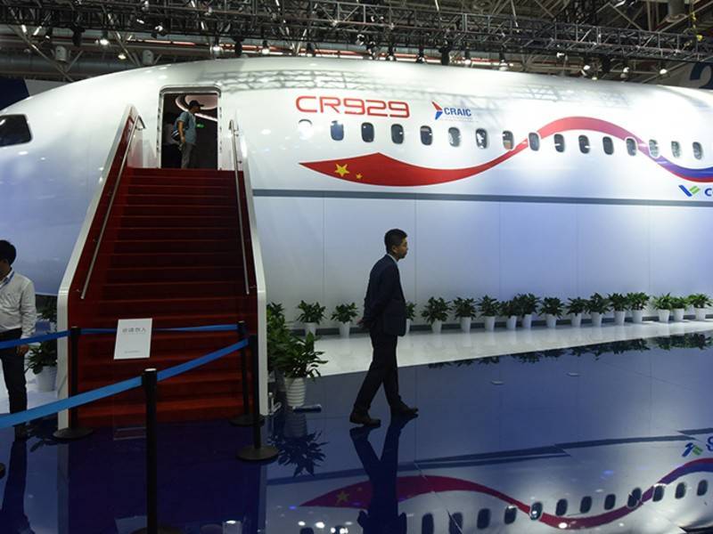 Эрдогану стало тесно в российско-китайском самолёте CR929