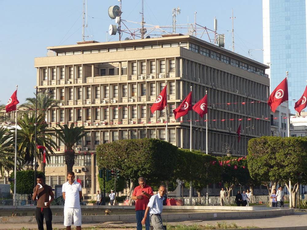 Власти Туниса объявили об усилении армии на границе с Ливией