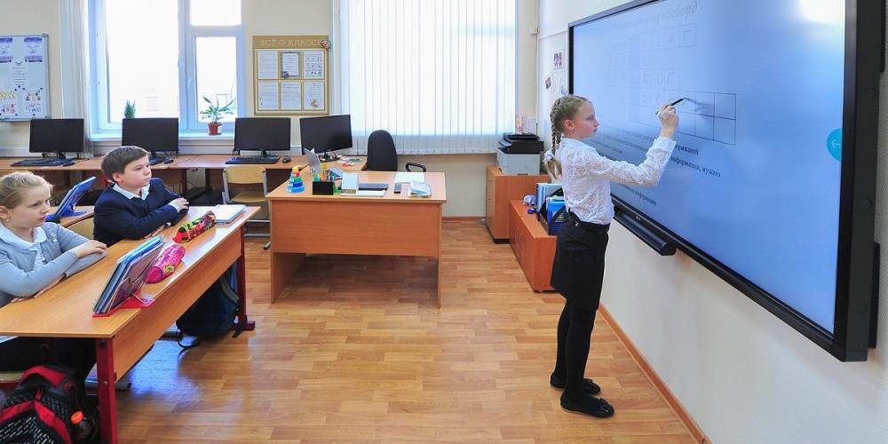 Учителя Москвы смогут задавать уроки на дом онлайн