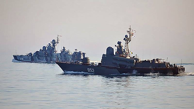 Корабль ВМС Украины зашел в зону учений Черноморского флота
