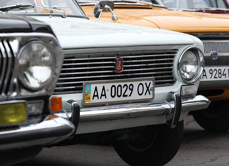 Lada рулит: украинцы пересели на "вражеские" автомобили