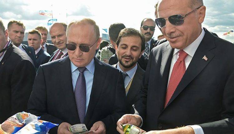 Путин на МАКСе угостил Эрдогана вологодским мороженым