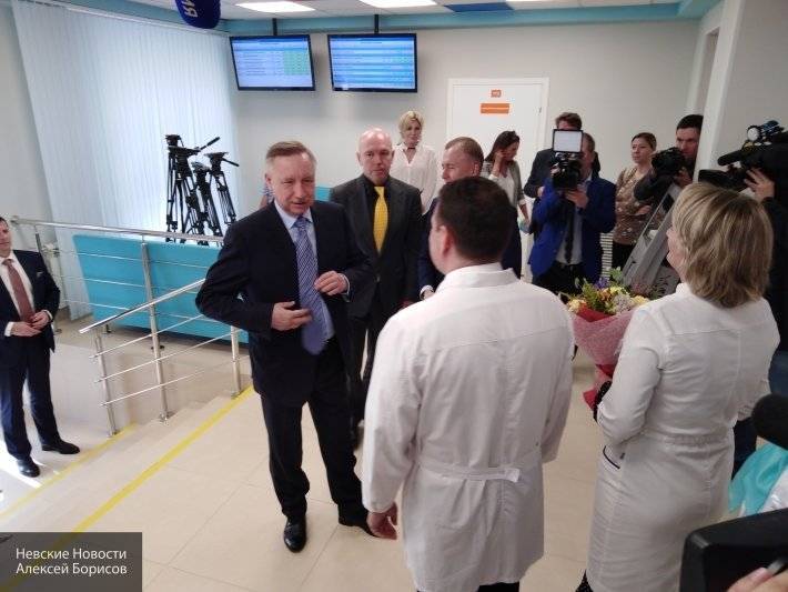 Беглов проверил ход ремонта в офисе врачей общей практики в ЖК «Московский»
