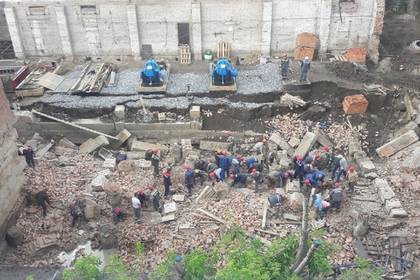 В Новосибирске обрушилась стена строящегося здания