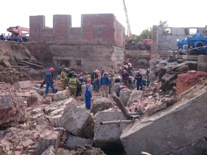 СК возбудил уголовное дело после обрушения здания в Новосибирске