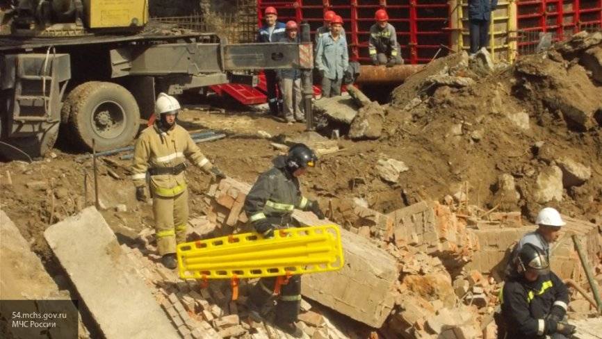 Подробности обрушения здания в Новосибирске рассказала женщина, ставшая очевидицей ЧП
