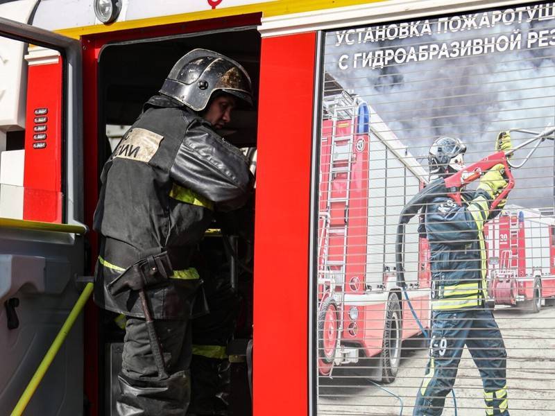 Человек погиб при пожаре в жилом доме в центре Москвы
