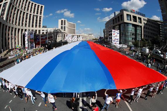 МВД насчитало 100 000 участников митинг-концерта на проспекте Сахарова