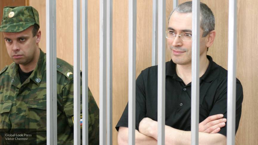Фейки Навального и Ходорковского — инструмент дестабилизации РФ, уверен депутат Анохин