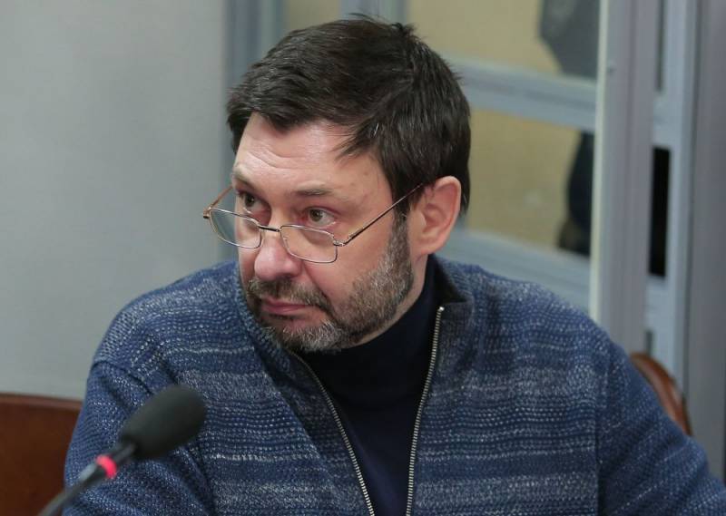 На Украине освобожден журналист Вышинский, проведший более 400 дней в тюрьме