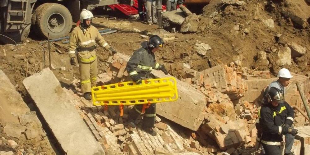 Что известно об обрушении стены здания в Новосибирске