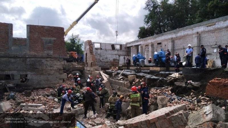 Труп второго строителя нашли под завалами обвалившегося дома в Новосибирске