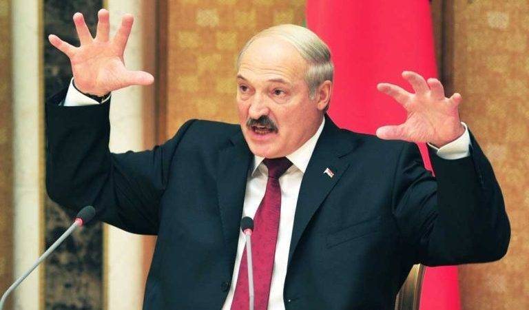 У Лукашенко не получилось взять Кремль на испуг