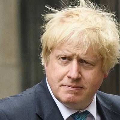 Британская оппозиция раскритиковала решение Джонсона приостановить работу парламента