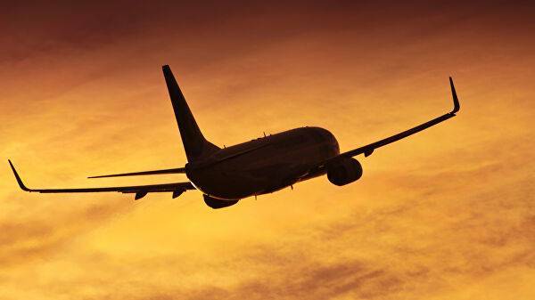 DM: пассажир помог экстренно посадить Boeing 757 в Португалии