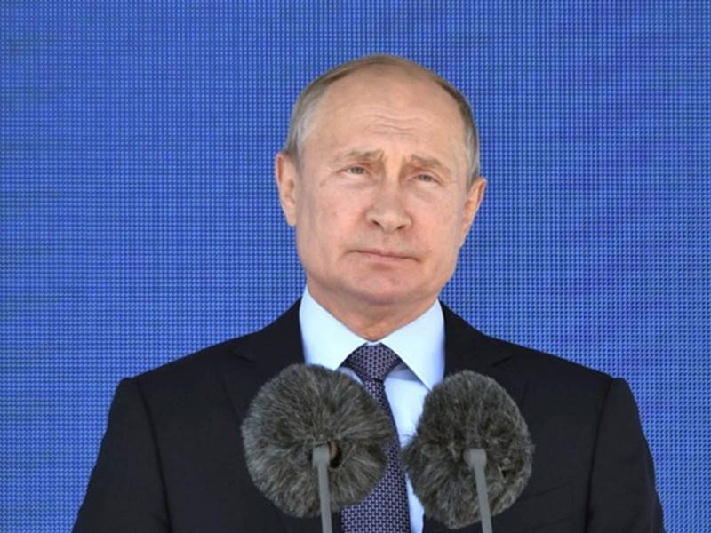 Работа Путина одобряется большинством россиян