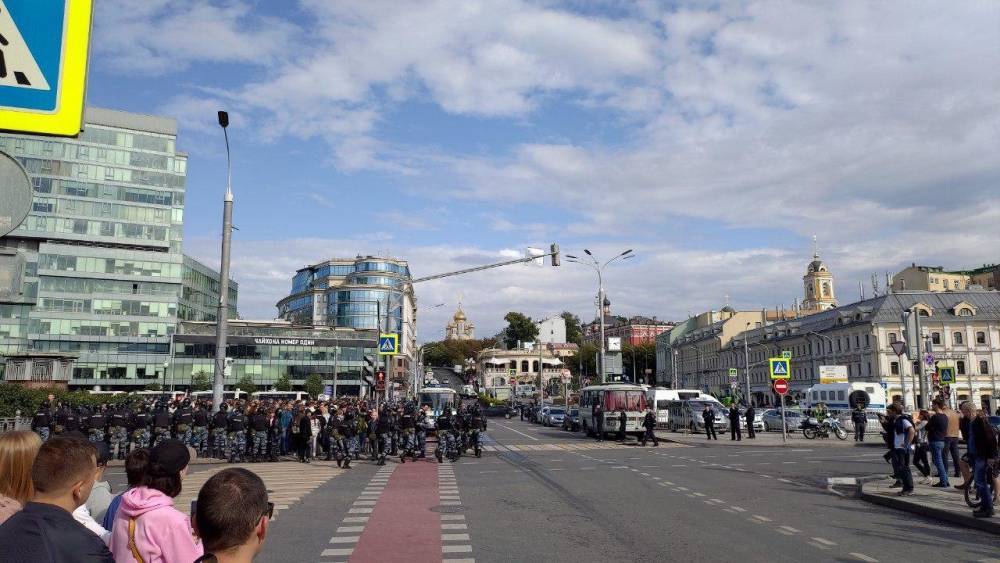 Москва потеряла 237 млн рублей из-за незаконных митингов навальнистов