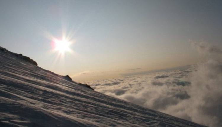 В горах Кабардино-Балкарии ищут двух альпинистов из Москвы и Ялты