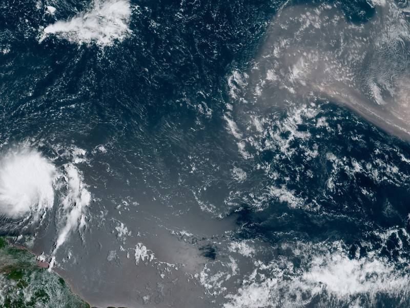 Трамп ввёл режим ЧС в Пуэрто-Рико из-за надвигающегося тропического шторма