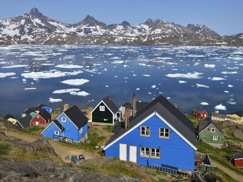 Захарова сочла оправданным предложение США о продаже Гренландии