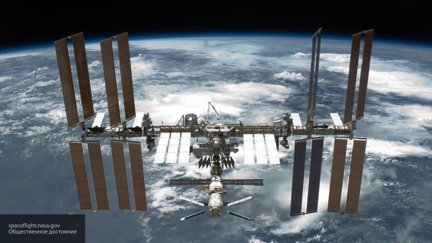 Космонавты МКС выйдут в открытый космос для оценки состояния «Союзов»