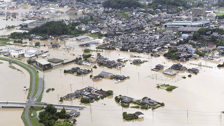 В Японии объявили об эвакуации около 850 тыс. человек из-за ливней