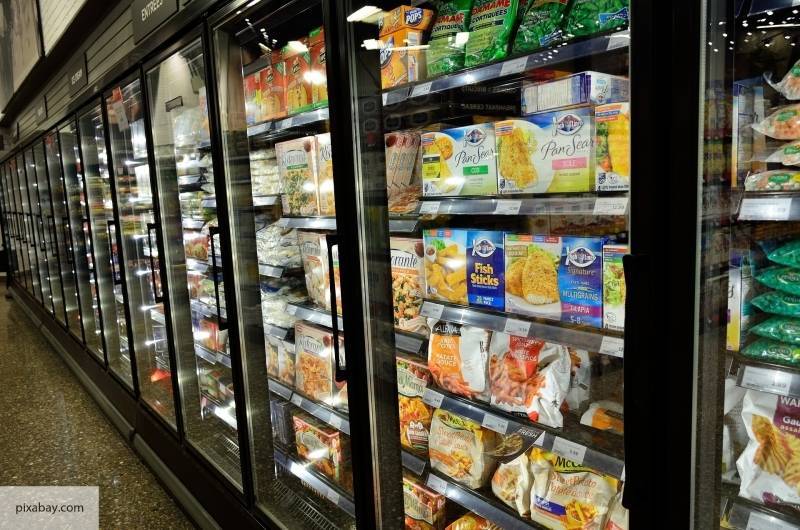 Исследователи выяснили, что американцы выбрасывают большинство продуктов из холодильника