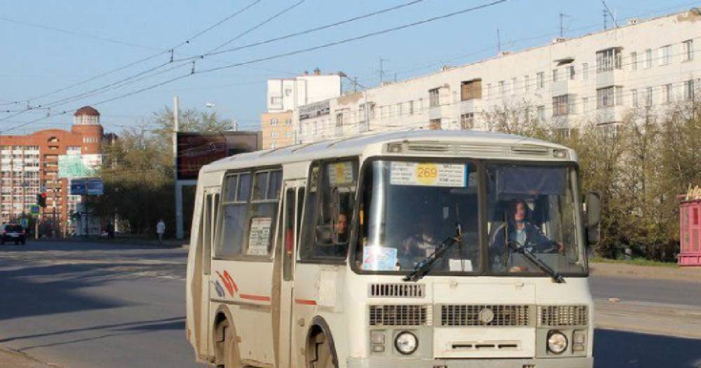 В Уфе водителя автобуса отстранили от работы после скандала с незрячей девушкой.
