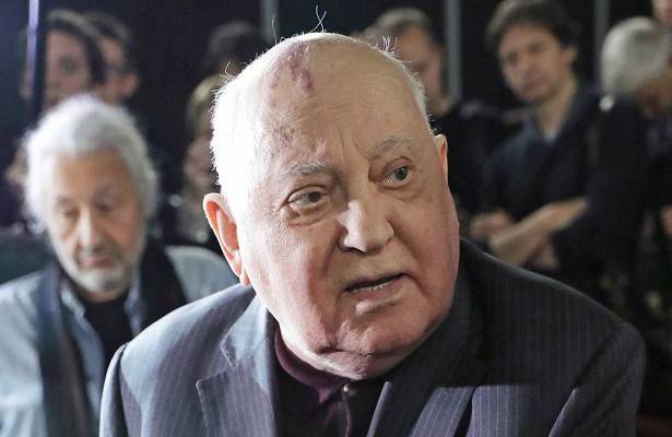 Горбачев ответил на обвинения в сокрытии важного документа