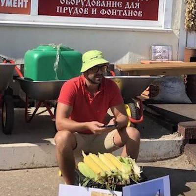 На МАКС-2019 начали продавать кукурузу под слоганом "Идем правее на солнце вдоль рядов кукурузы"