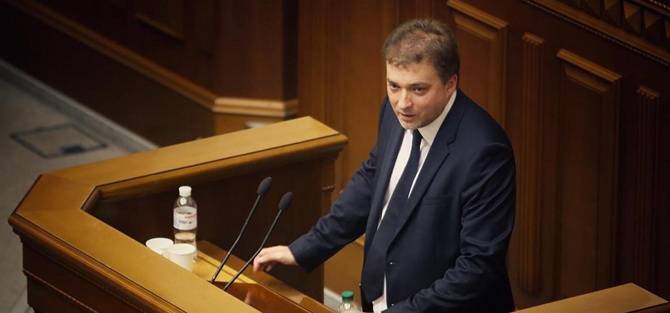Новым министром обороны Украины стал бывший подчиненный Полторака