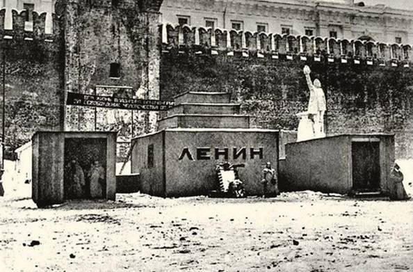 «Пирамида для жертвоприношений»: что символизирует мавзолей Ленина | Русская семерка
