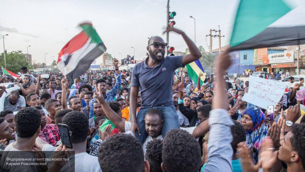 Желание оппозиции Судана наладить диалог с действующей властью поддержали в Совфеде РФ