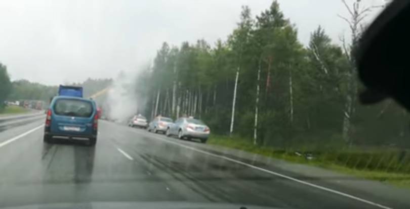 В Башкирии в автомобиле сгорел человек (ВИДЕО)