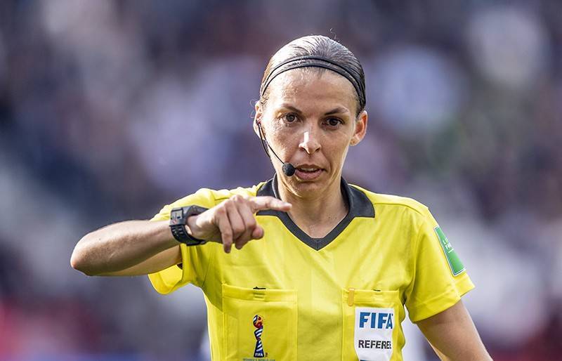 Историческое решение: на матч Суперкубка УЕФА назначена арбитр-женщина