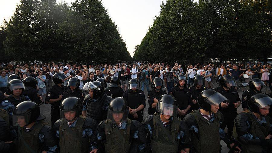 Районные управы предупредили московские кафе об опасности акций протеста