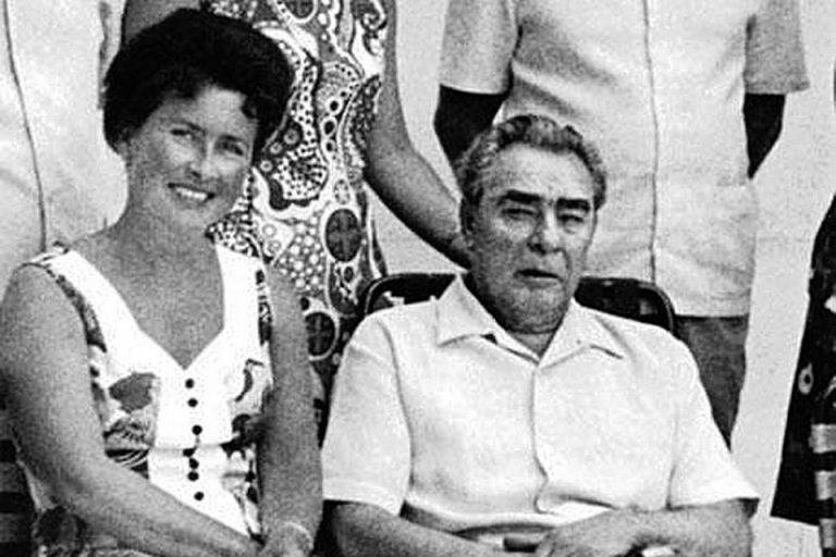 «Роковая медсестра» Леонида Брежнева: кто на самом деле ее «подослал» | Русская семерка