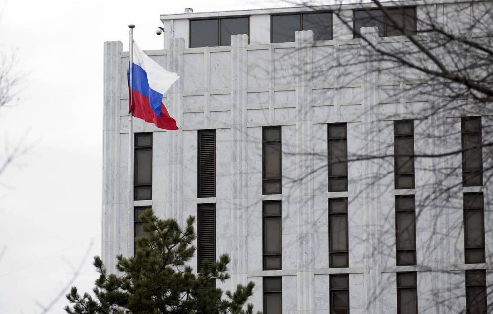 В посольстве РФ в США назвали санкции по "делу Скрипалей" пренебрежением законностью