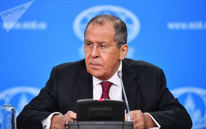МИД РФ выразил сожаление, что США приносят в жертву хорошие отношения с Россией