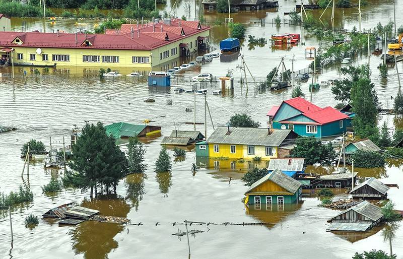 Иркутским властям досталось за медлительность в борьбе с жутким наводнением