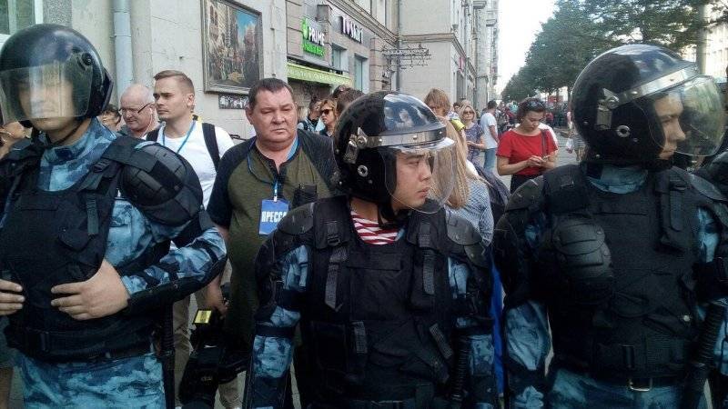 Участники незаконного митинга в Москве могут отправиться в колонию по вине организаторов
