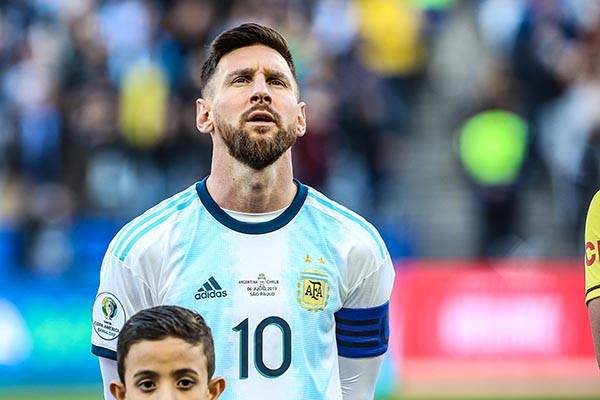 Месси отстранили от выступлений за сборную Аргентины