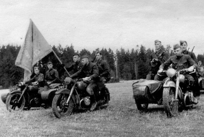 «Боевые байкеры»: как воевали красноармейцы на мотоциклах | Русская семерка