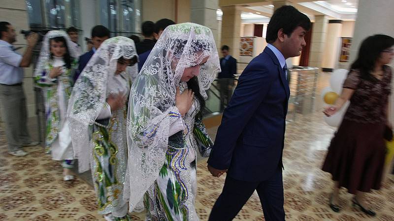 Как овец: в Киргизии украли 118 невест | Вести.UZ