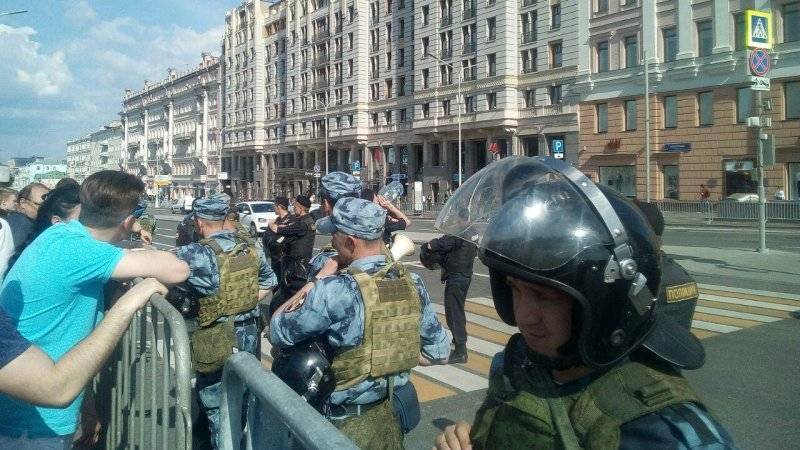 Система распознавания лиц запомнит буйных «митингующих» в Москве 3 августа