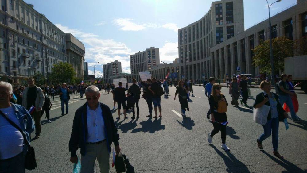 В Госдуме похвалили полицейских за пресечение массовых беспорядков 27 июля