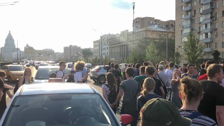 Полиция может отследить провокаторов на незаконной акции в Москве с помощью Telegram